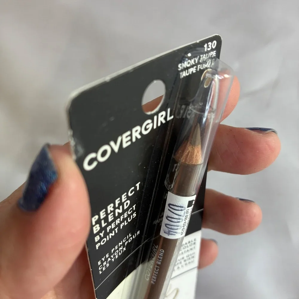 CoverGirl Perfect Blend New Eye Pencil Smoky Taupe 130 Blendable Water Resistant
